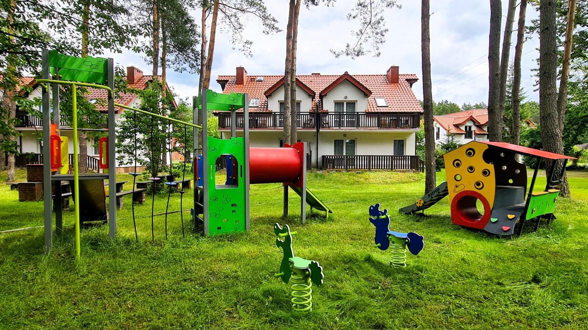 Osrodek Nad Jeziorem - Radew Rosnowo エクステリア 写真
